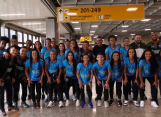 Jogadoras do 3B embarcam para Salvador para representar o futebol amazonense em campeonato nacional