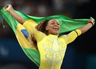 Rebeca Andrade se torna brasileira com mais medalhas na história das Olimpíadas