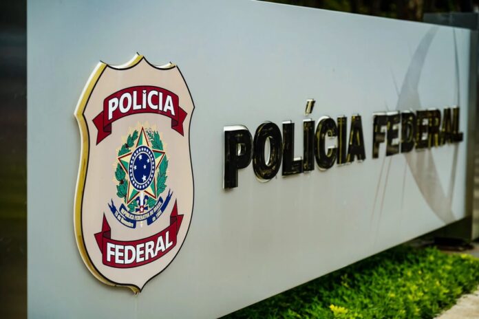 Capa_Operacoes-da-Policia-Federal-completam-21-anos-de-agonia-e-gloria-1-1