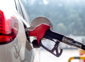 Preços da gasolina no Brasil superam em 5% os valores do exterior