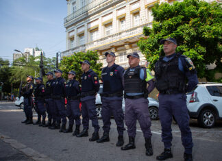 Alunos soldados da Polícia Militar do Amazonas reforçam policiamento ostensivo, em Manaus