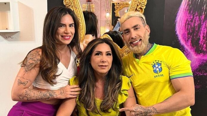 a-empresaria-djidja-cardoso-ex-sinhazinha-do-boi-garantido-cleusimar-cardoso-e-ademar-cardoso-da-esquerda-para-a-direita-1717124653980_v2_900x506