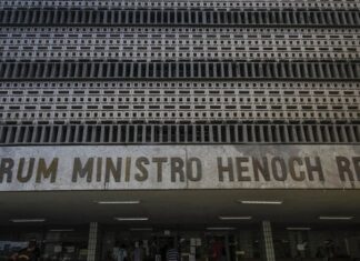Taxista é condenado a mais de 13 anos por morte de lavador de carro que cobrou R$ 1 por serviço