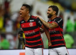 Flamengo vence Corinthians na estreia de Filipe Luís na Copa do Brasil