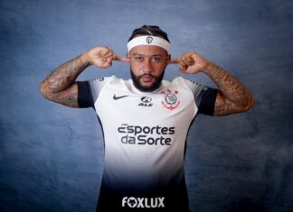Jornal inglês aponta possibilidade de saída de Memphis Depay do Corinthians