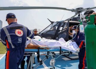 Em ação conjunta, Corpo de Bombeiros e Dioa resgatam 11 vítimas de acidente em Rio Preto da Eva