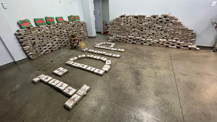 PC-AM-DROGA-APREENDIDA-FOTO-ERLON-RODRIGUES-4-1