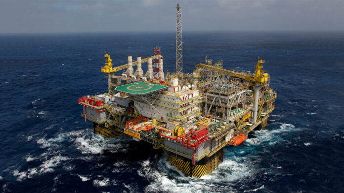 Producao-de-Petroleo-no-Brasil-deve-aumentar-80-em-uma-decada-indo-a-54-milhoes-de-barris-por-dia
