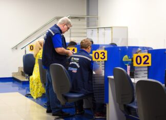 Agências bancárias são autuadas por descumprirem “Lei das Filas”