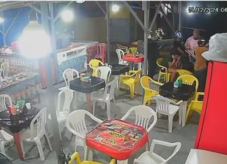 Vagabundos armados fazem arrastão no tradicional Café do Neguinho, em Manaus; assista!