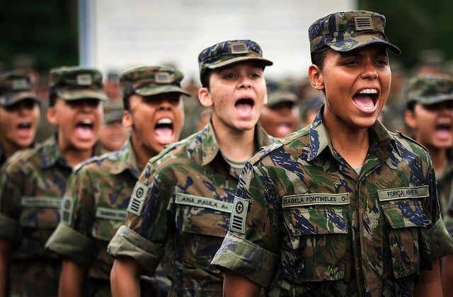 forcas-armadas-exercito-mulher-e1733925716958