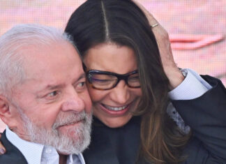 Em vídeo, Janja chama apoiadores para o “lado da força do bem” e pede mobilização digital por Lula