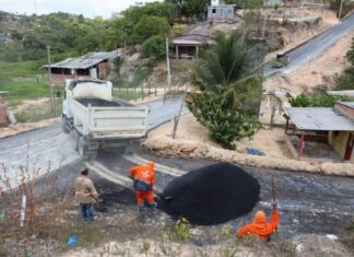 Prefeitura de Manaus, sob gestão de David Almeida, é multada e obrigada a asfaltar área na Zona Leste
