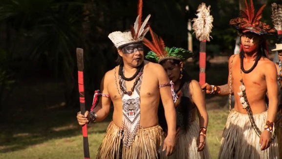 índios