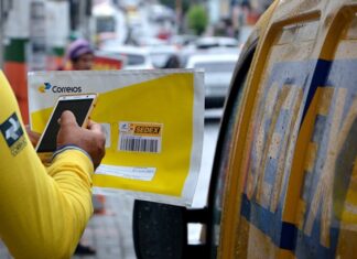 Falta de pagamento dos Correios leva 42 empresas de transporte a paralisar serviços