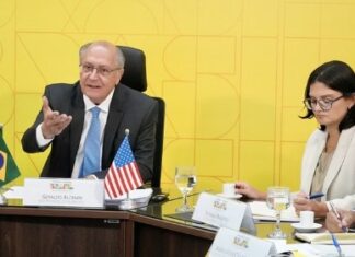 Alckmin fala com secretário de Trump para esclarecer taxação do aço