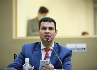Saullo Vianna perde ação e terá que pagar R$ 40 mil por Fake News sobre UTIs e voos do governo