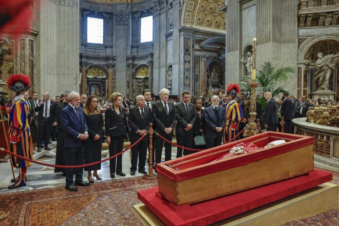 Lula-Papa-Francisco-Dilma-Janja-Lewandowski-Alcolumbre-Mauro-Vieira-Ricardo-Stuckert-1024x683