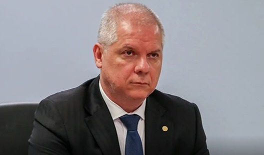 demissão