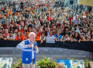 Lula diz que elite brasileira deveria ‘se olhar no espelho e ter vergonha’, em evento sobre educação