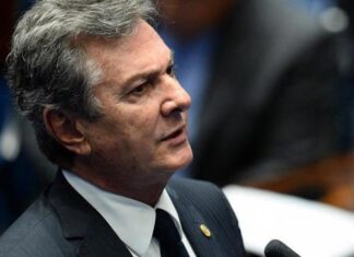 Collor vai cumprir pena em regime domiciliar