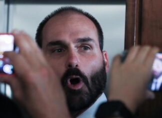 Aliados pedem moderação no tom de Eduardo Bolsonaro nos EUA