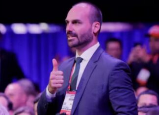 Eduardo Bolsonaro sabota comitiva de parlamentares brasileiros nos EUA