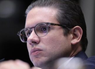 Motta diz que Lula está ‘caminhando para uma quarta eleição’