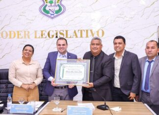 Representante da Calha do Madeira, presidente Roberto Cidade recebe Título de Cidadão Novolindense