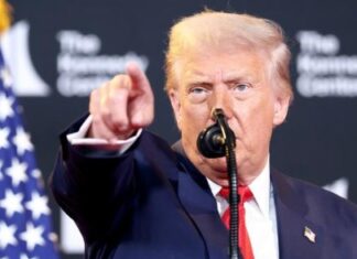 Trump confirma que autorizou invasão da Venezuela para derrubar Maduro