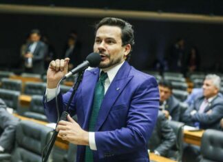 Capitão Alberto Neto pede apuração de abusos em operação da PF no sul do Amazonas