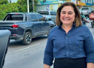 Maria do Carmo vai às ruas e fala de soluções ao trânsito de Manaus; ‘reflexo da má gestão’