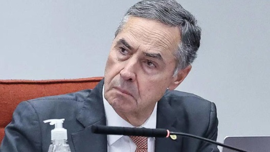 MINISTRO