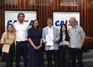 Prefeito de Itacoatiara, Mário Abrahim, assina contrato para construção de nova Policlínica