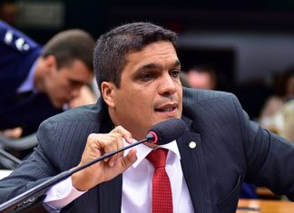 Ex-deputado Cabo Daciolo confirma que disputará novamente a Presidência em 2026