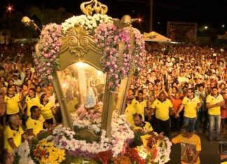 Mais de 2,5 milhões participam do Círio de Nossa Senhora de Nazaré em Belém