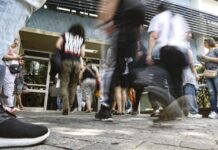 Enem 2025: 4,8 milhões participam do 1° dia de provas neste domingo