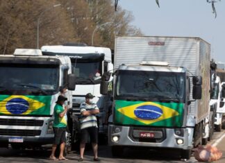 Aliados discutem convocar greves e manifestações por libertação de Bolsonaro