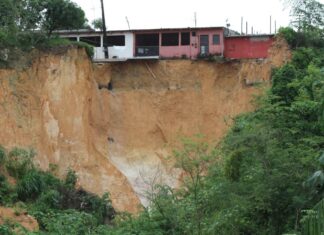 Novo desabamento no Conjunto Canaranas amplia cratera e força retirada de moradores
