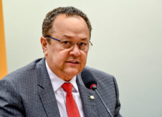 CPMI do INSS aponta repasses irregulares de R$ 1,9 milhão para Silas Câmara e sua família