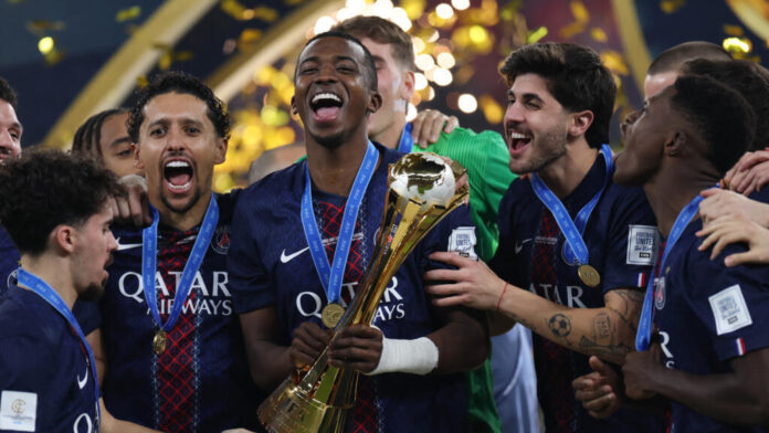 2025-12-17T201805Z-1465995161-UP1ELCH1KE4AN-RTRMADP-3-SOCCER-INTERCONTINENTAL-PSG-FLA