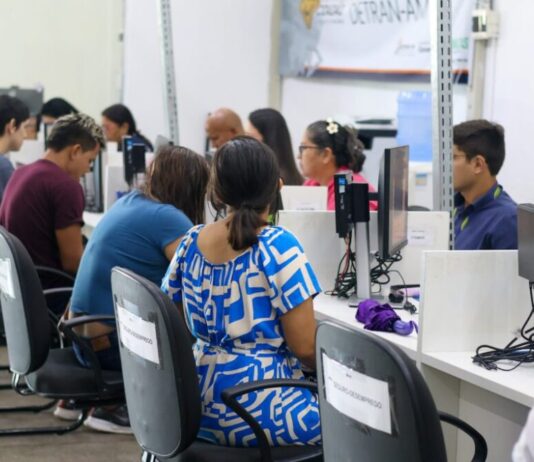 Sine Amazonas divulga 214 vagas de emprego para esta quinta-feira