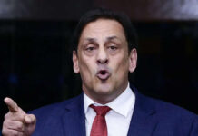 Ex-advogado da família Bolsonaro é condenado por injúria racial