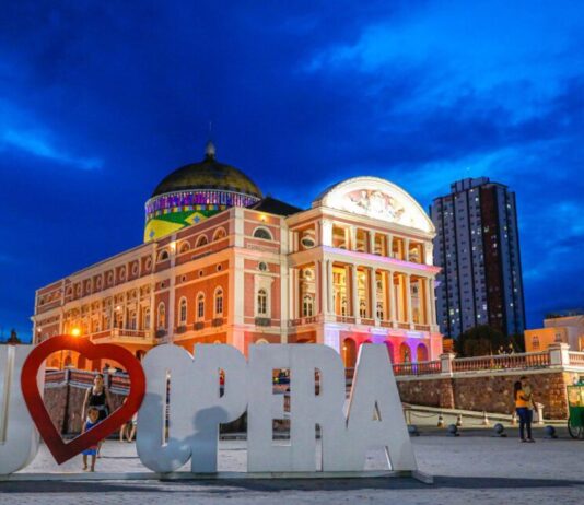 Com crescimento histórico, turismo do Amazonas encerra 2025 em ritmo acelerado