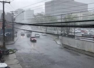 Manaus entra em estado de atenção devido a chuvas intensas