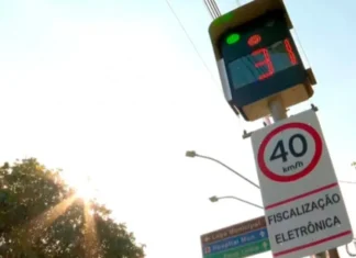 Novos radares “corujinhas” do prefeito David Almeida começam a multar motoristas em fevereiro