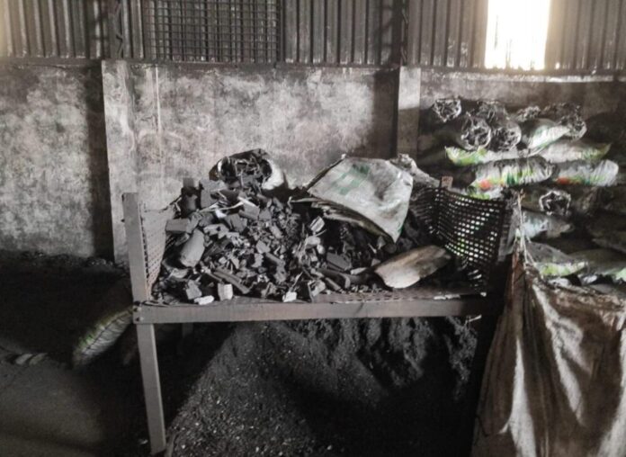 Ipaam_Empresa-de-carvao-e-multada-no-Novo-Aleixo_Credito-da-foto-4-27-01-2026-1024x748