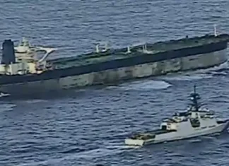 Com bandeira russa, petroleiro da Venezuela é apreendido e tem vídeo revelado pelos EUA