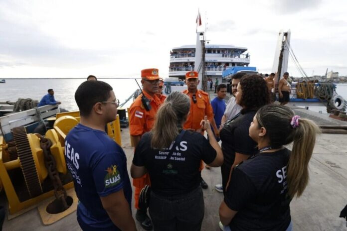 Força-tarefa do Amazonas resgata 71 vítimas de naufrágio e busca por desaparecidos
