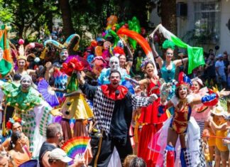 Carnaval 2026: Rio de Janeiro tem 56 blocos de rua neste domingo com previsão de 6,8 milhões de foliões
